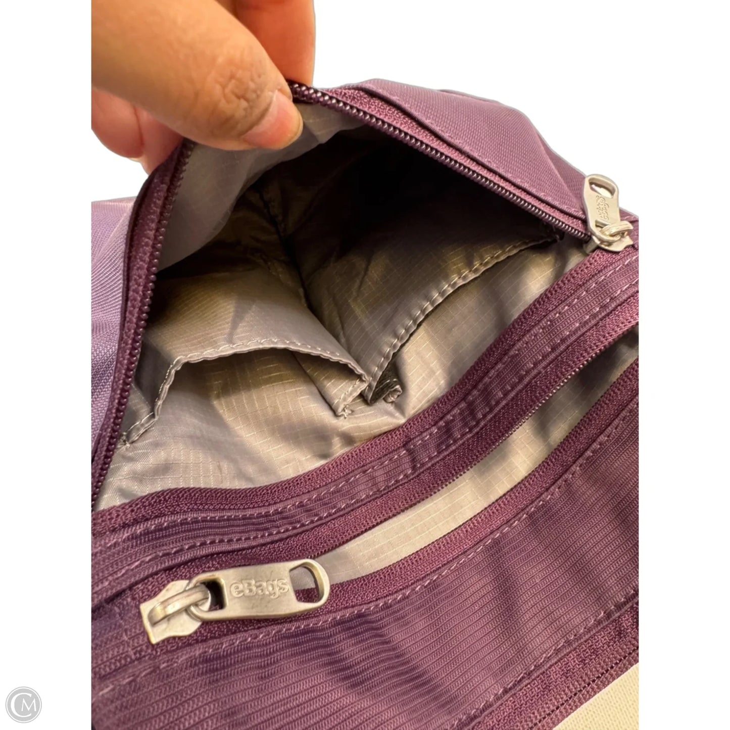 Crossbody By Clothes Mentor, Size: Medium