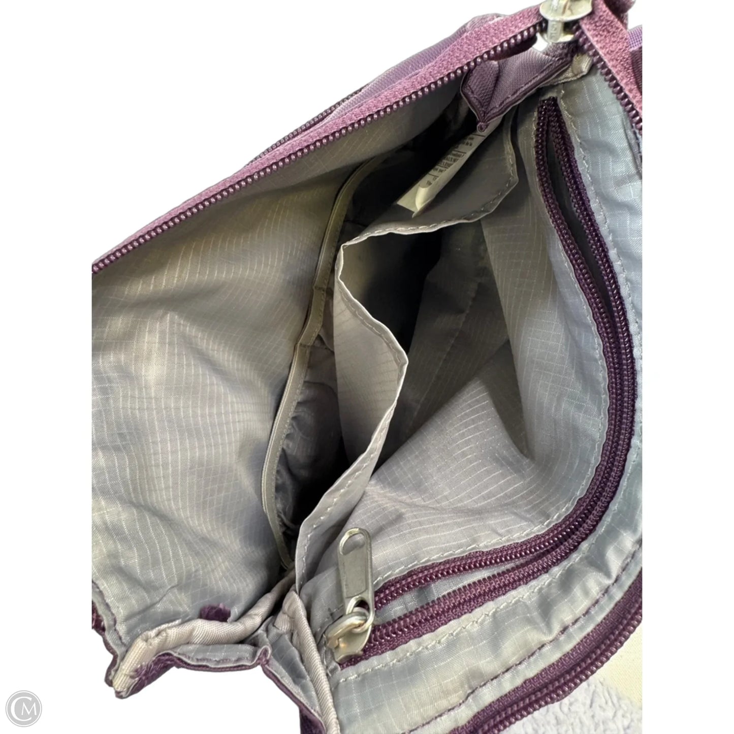 Crossbody By Clothes Mentor, Size: Medium