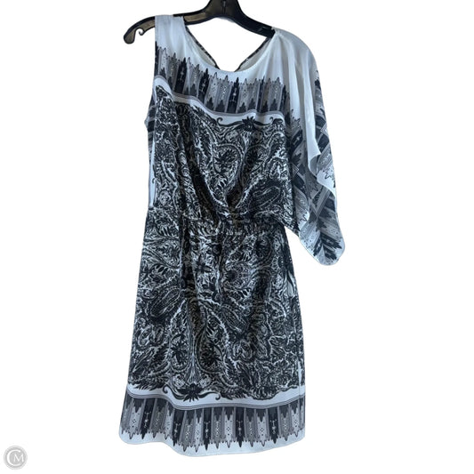 Dress Casual Short By Bcbgmaxazria In Black & White, Size: M