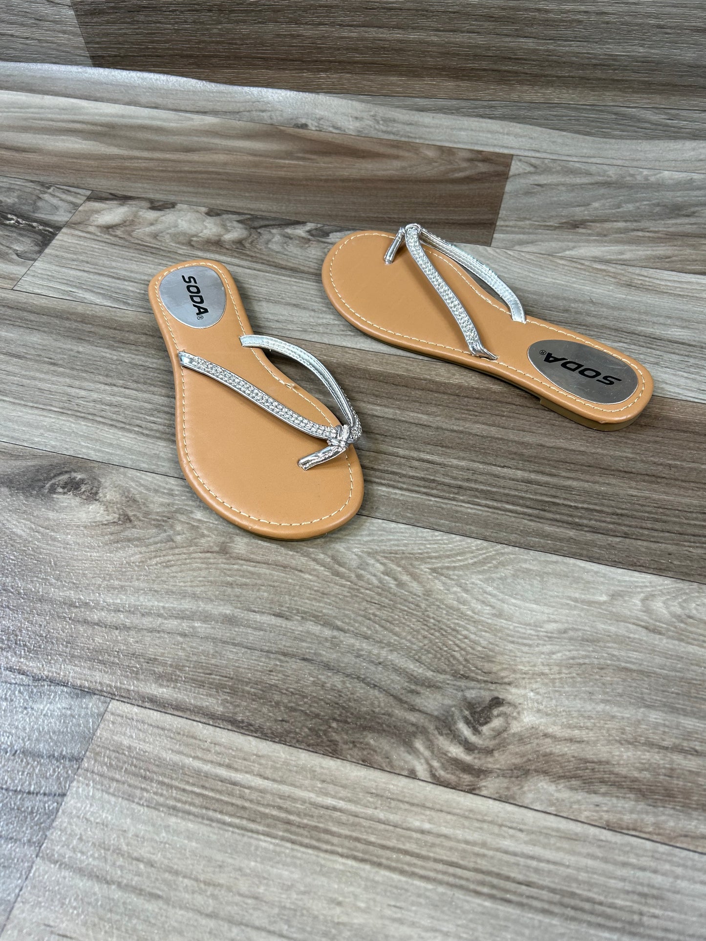 Sandals Flip Flops By Soda  Size: 7.5