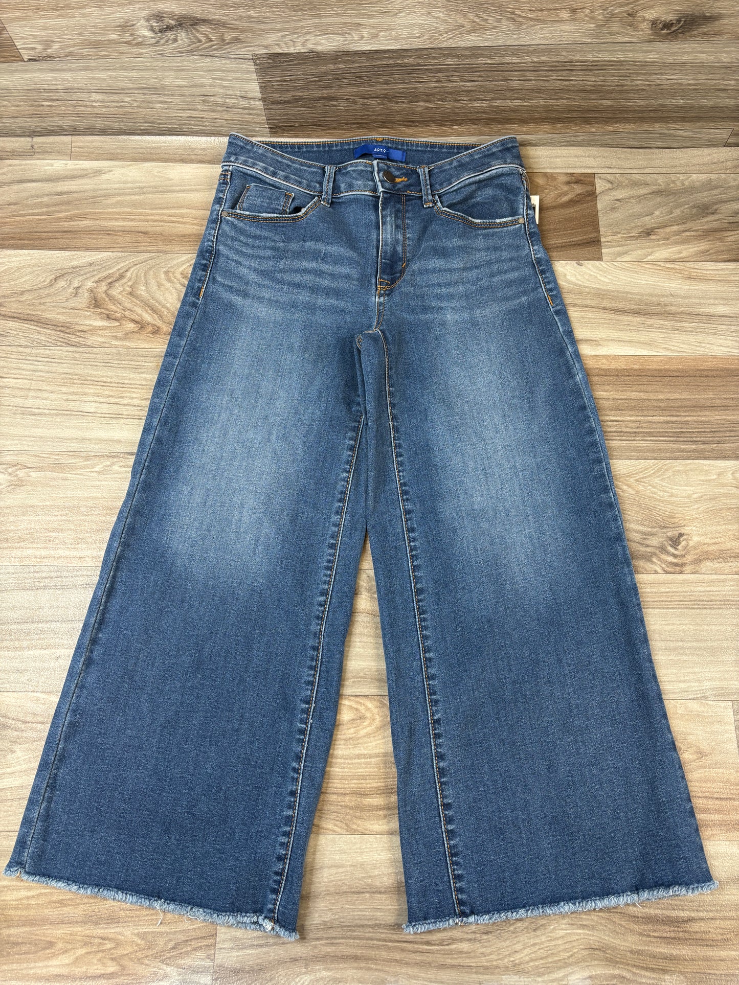 Jeans Cropped By Apt 9  Size: 4