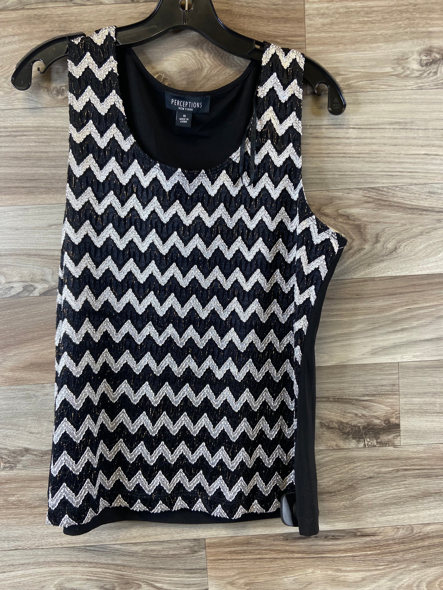 Top Sleeveless By Perceptions  Size: Xl