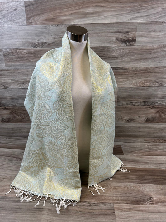 Louis Vuitton shine shawl grey/ gold – Lady Clara's Collection